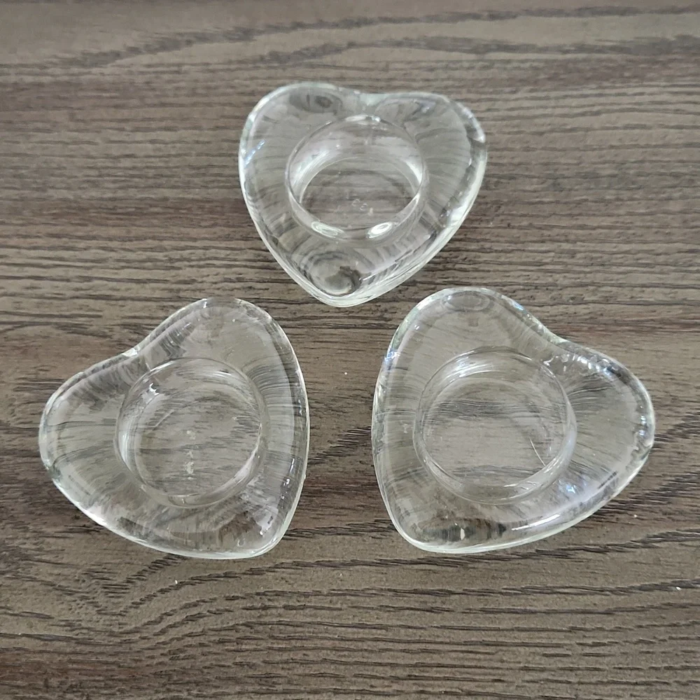 Heart shaped tee candle holders - Picture 1 of 2